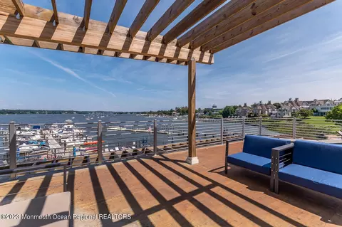 28 Riverside Ave #4J, Red Bank, NJ 07701