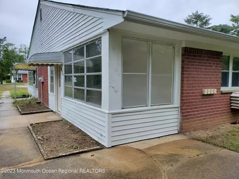 105 Hope Rd #C, Whiting, NJ 08759