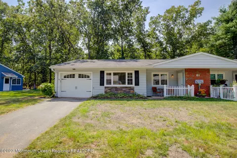 61 B Maryland Ave, Whiting, NJ 08759
