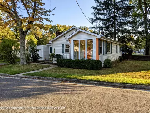 717 Harmony Rd, North Middletown, NJ 07748