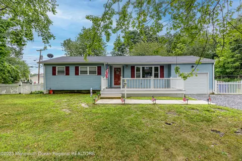 1 Annapolis Pl, Jackson, NJ 08527
