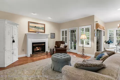 166 E River Rd, Rumson, NJ 07760 photo 9