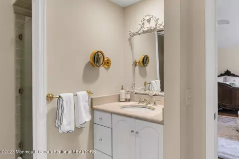 166 E River Rd, Rumson, NJ 07760 photo 20