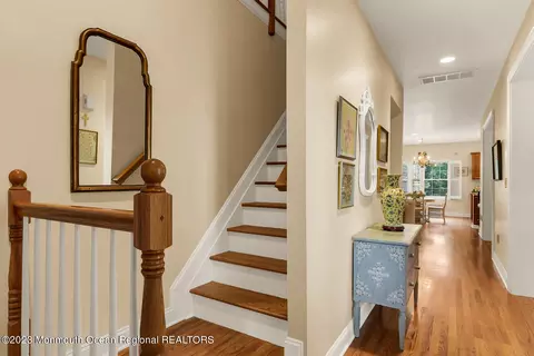 166 E River Rd, Rumson, NJ 07760 photo 4