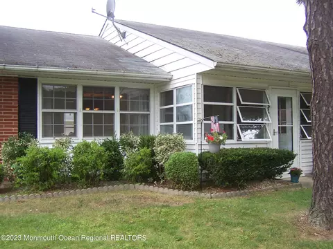636 Plymouth Dr # a, Lakewood, NJ 08701