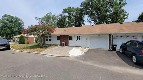 803 Balmoral Ct # b, Lakewood, NJ 08701