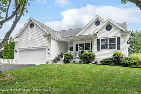 167 Cruise Rd, Manahawkin, NJ 08050