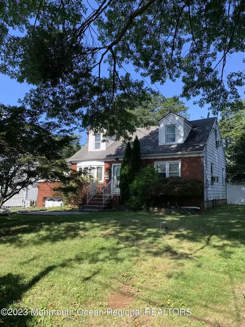 54 Mildred Ter, Clark, NJ 07066