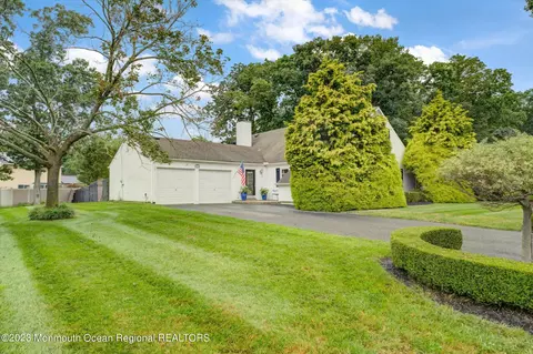 44 Buckingham Dr, Jackson, NJ 08527 photo 5