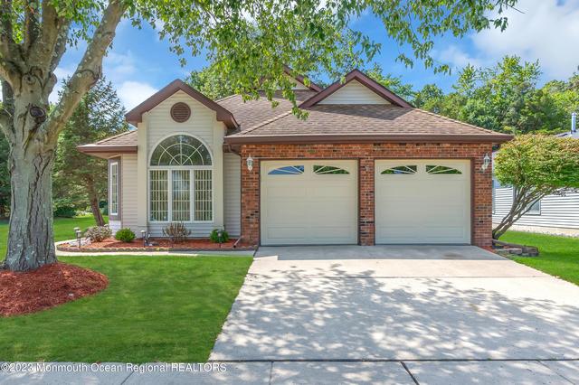 1413 Burr Oak Rd, Toms River, NJ 08755 - Movoto