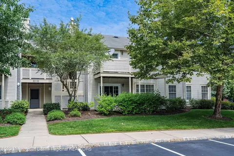 93 Briarwood Ct, Howell, NJ 07731