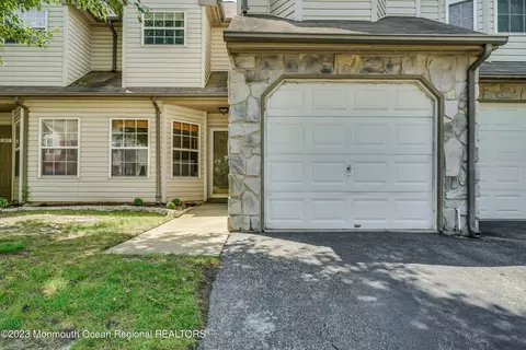 2602 Grassy Hollow Dr, Toms River, NJ 08755