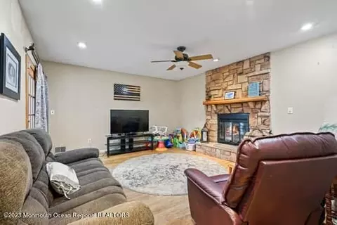 516 Declaration Ln, Jackson, NJ 08527 photo 15