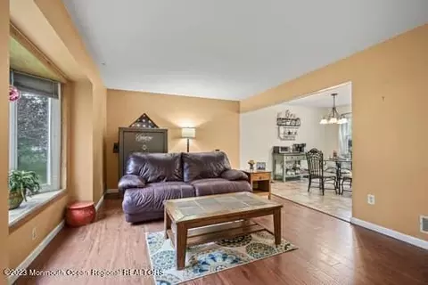 516 Declaration Ln, Jackson, NJ 08527 photo 5