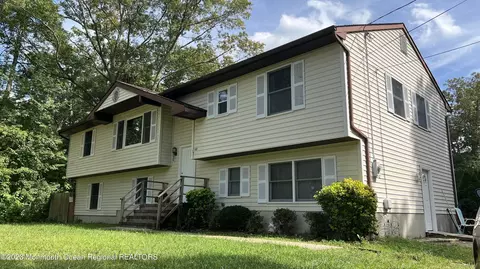 351 Madison Ave, Bayville, NJ 08721