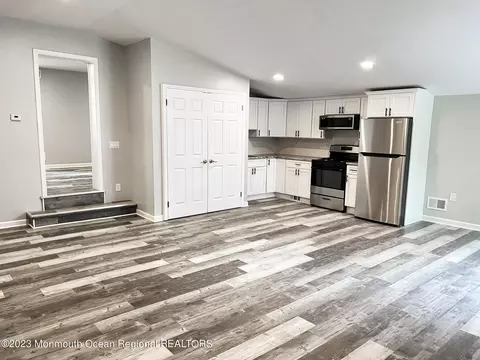 287 Dorn Ave, Middlesex, NJ 08846 photo 18