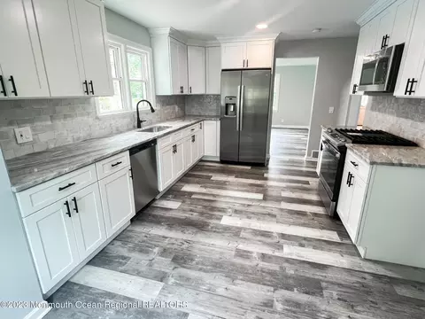 287 Dorn Ave, Middlesex, NJ 08846 photo 4