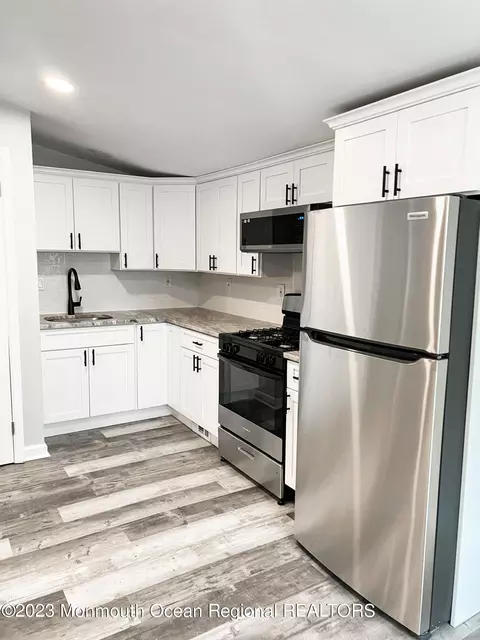 287 Dorn Ave, Middlesex, NJ 08846 photo 19
