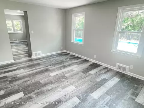 287 Dorn Ave, Middlesex, NJ 08846 photo 8