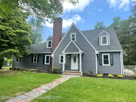 287 Dorn Ave, Middlesex, NJ 08846