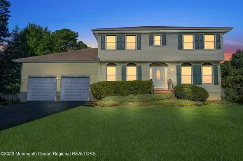 58 Olev Dr, Jackson, NJ 08527
