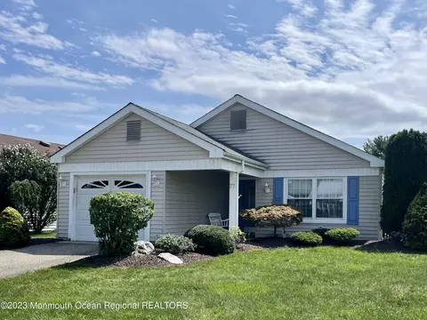 77 Buckingham Dr N, Manchester, NJ 08759