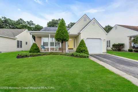 362 Jamaica Blvd, Toms River, NJ 08757