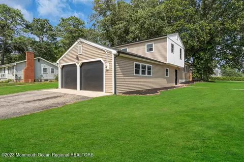 319 Huxley Dr, Brick, NJ 08723