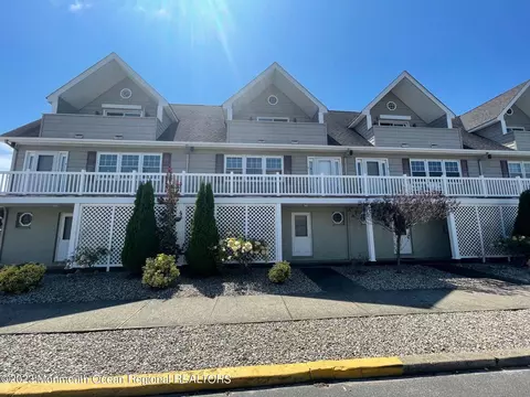 1301 SW Central Ave #2, Seaside Park, NJ 08752