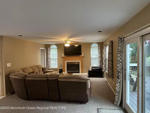 6 Nancy Ct, Jackson, NJ 08527 photo 17