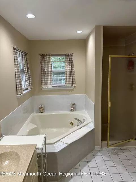 6 Nancy Ct, Jackson, NJ 08527 photo 8