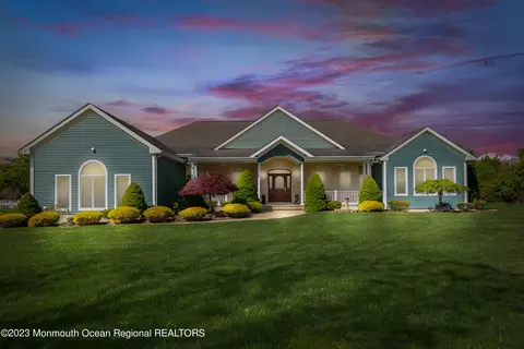 1830 Regina Ct, Toms River, NJ 08755