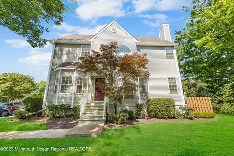 2301 Soda House Ct, Freehold, NJ 07728