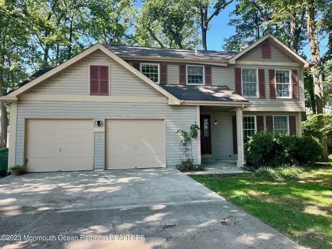 210 Old Shark River Rd, Eatontown, NJ 07724