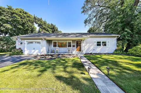7 Sagamore Ave, Oceanport, NJ 07757