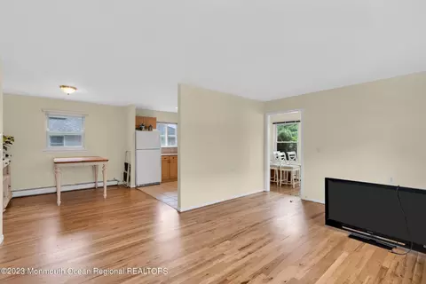 36 Mount Dashan Ln, Toms River, NJ 08753