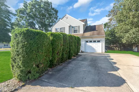 55 Cedar Dr, Brick, NJ 08723 photo 4