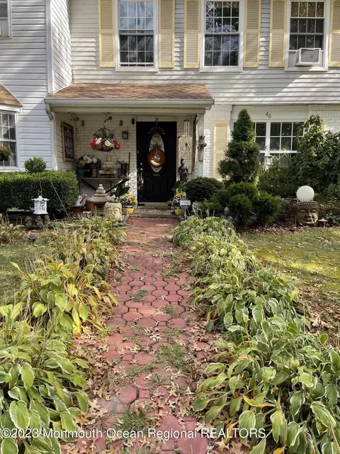 46 Mizzen Dr, Barnegat, NJ 08005