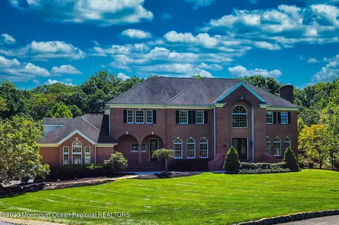 3 Tollhouse Ln, Colts Neck, NJ 07722