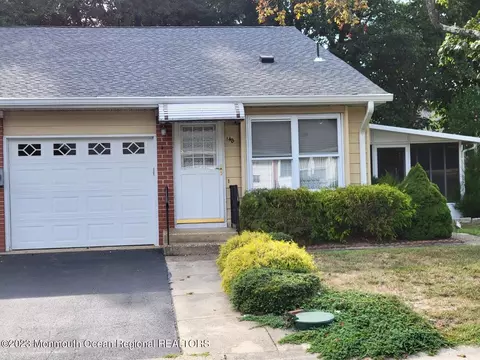 14 Salem Dr # B, Whiting, NJ 08759