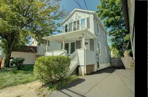 24 Lower Main St, Aberdeen, NJ 07747