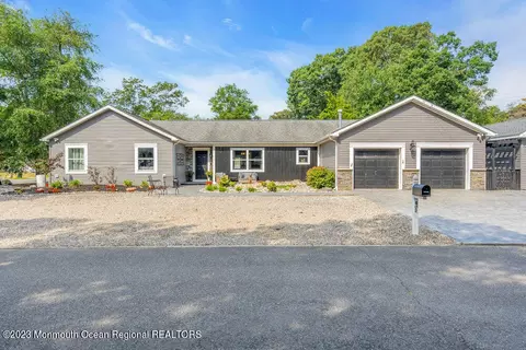 402 Hickory Ln, Forked River, NJ 08731 photo 5