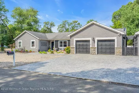 402 Hickory Ln, Forked River, NJ 08731 photo 8