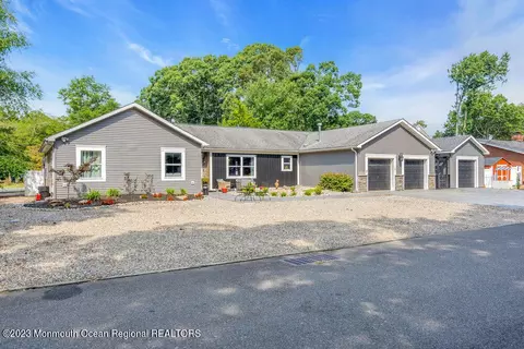 402 Hickory Ln, Forked River, NJ 08731 photo 4