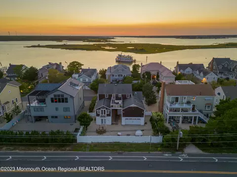 1033 Barnegat Ln, Mantoloking, NJ 08738