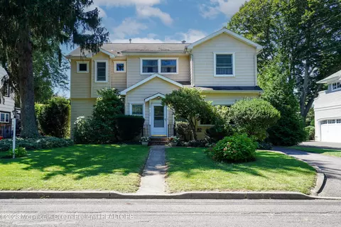 44 Haddon Park, Red Bank, NJ 07701