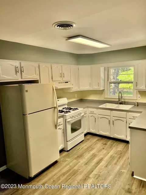 73 Whitaker Dr, Berkeley, NJ 08721 photo 5