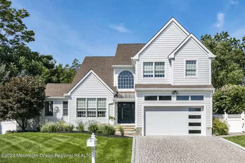 1002 W Chicago Blvd, Sea Girt, NJ 08750