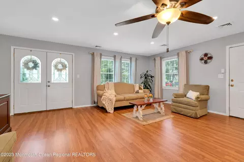 2 Elm St, Jackson, NJ 08527 photo 5