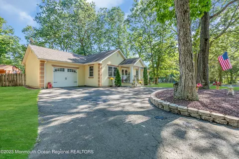 2 Elm St, Jackson, NJ 08527 photo 4